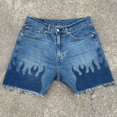 Denim on Fire Distress 5inch Levi Jorts 32W