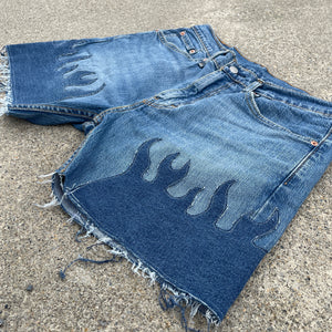 Denim on Fire Distress 5inch Levi Jorts 32W