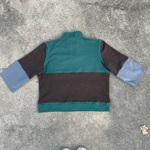 Tri-Color Triple Pocket Hybrid Top