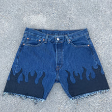 Denim on Fire Distress 5inch Levi Jorts 33W