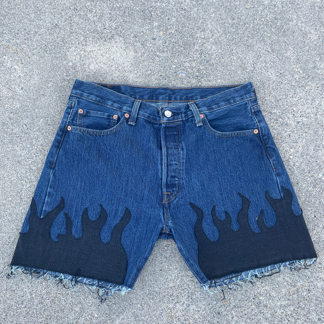 Denim on Fire Distress 5inch Levi Jorts 33W