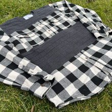 4-Way Greyscale Flannel